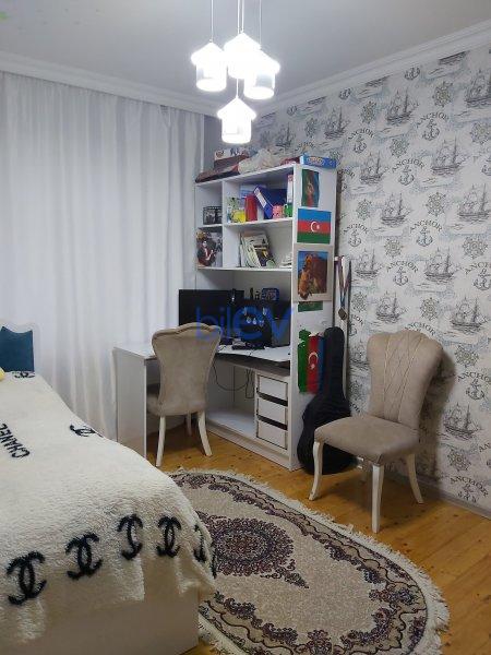 Satış 4 otaqlı Köhnə Tikili bina evi  100m², Sumqayıt