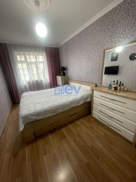 Satılır 4 otaqlı Köhnə Tikili  100m², Bakı