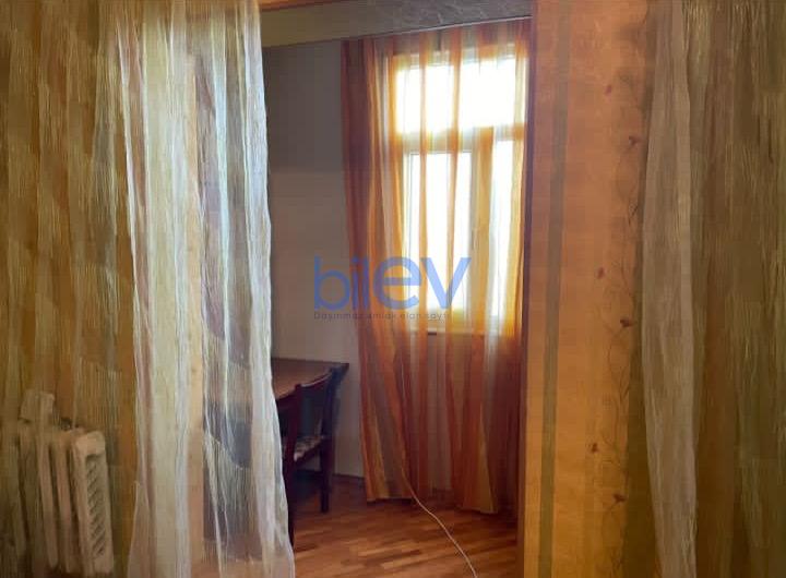 Satılır 2 otaqlı Köhnə Tikili  50m², Bakı
