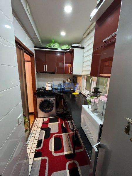Satış 3 otaqlı Köhnə Tikili bina evi  m², Bakı