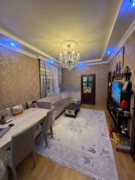 Satış 3 otaqlı Köhnə Tikili bina evi  m², Bakı