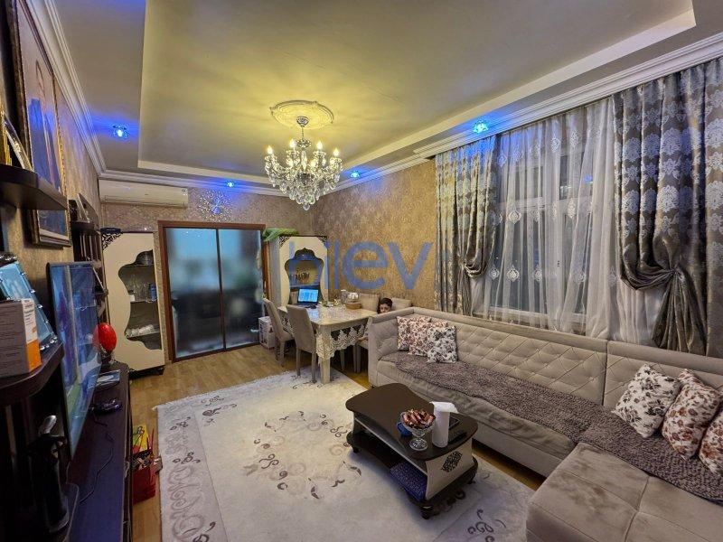 Satış 3 otaqlı Köhnə Tikili bina evi  m², Bakı
