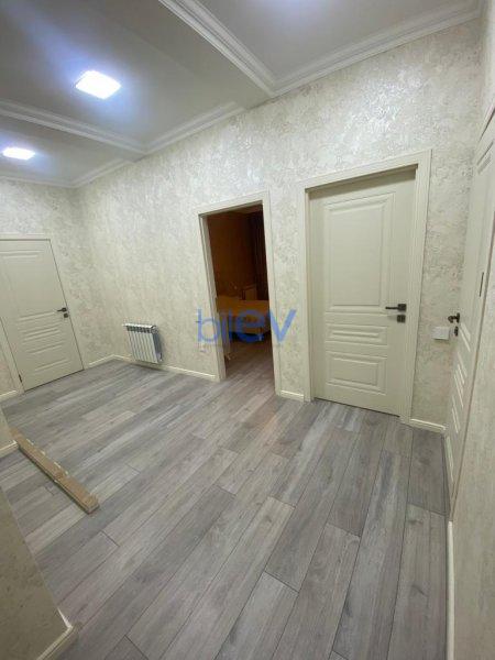 Aylıq Kirayə 2 otaqlı Yeni Tikili bina evi  105m², Bakı