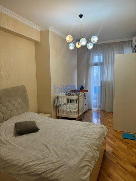 Aylıq Kirayə 2 otaqlı Yeni Tikili bina evi  85m², Bakı