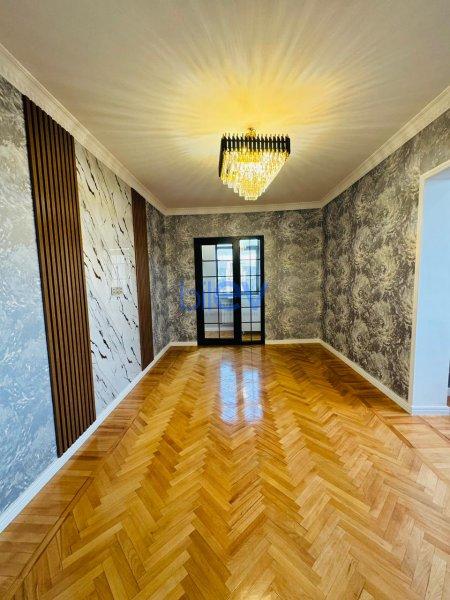 Satış 2 otaqlı Köhnə Tikili bina evi  50m², Bakı