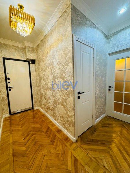 Satış 2 otaqlı Köhnə Tikili bina evi  50m², Bakı