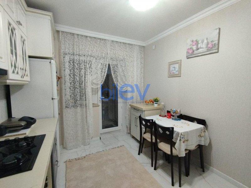 Satış 3 otaqlı Köhnə Tikili bina evi  68m², Bakı