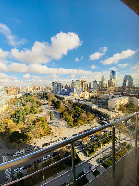 Aylıq Kirayə 3 otaqlı Yeni Tikili bina evi  150m², Bakı