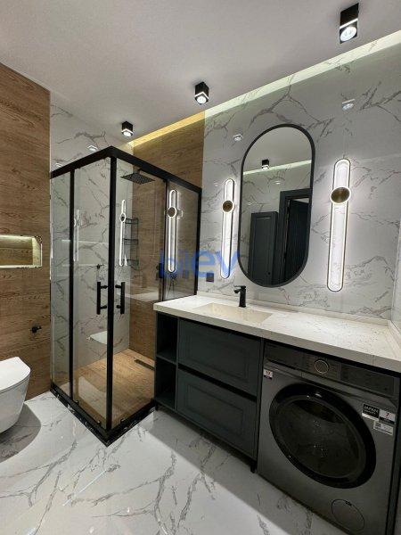 Aylıq Kirayə 3 otaqlı Yeni Tikili bina evi  110.00m², Bakı