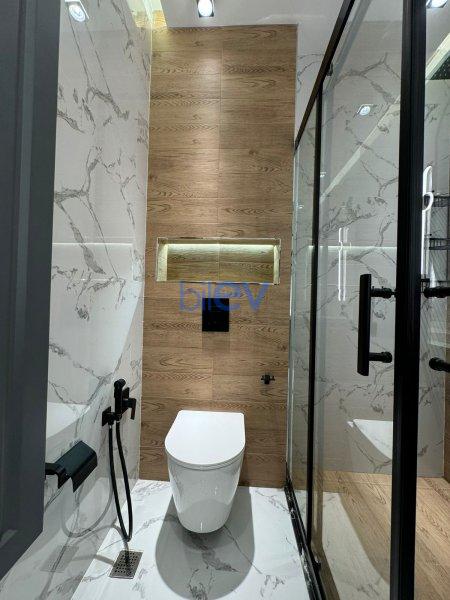 Aylıq Kirayə 3 otaqlı Yeni Tikili bina evi  110.00m², Bakı