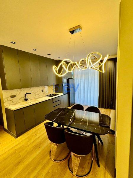 Aylıq Kirayə 3 otaqlı Yeni Tikili bina evi  110.00m², Bakı