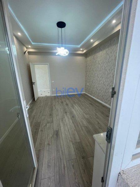 Satılır 4 otaqlı Yeni Tikili  181m², Bakı