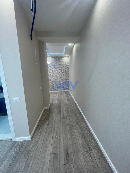 Satılır 4 otaqlı Yeni Tikili  181m², Bakı