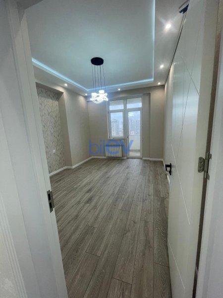 Satılır 4 otaqlı Yeni Tikili  181m², Bakı