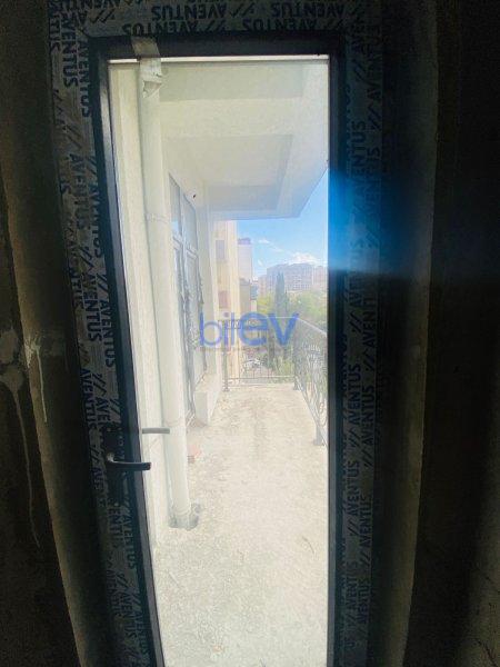 Satış 3 otaqlı Yeni Tikili bina evi  135m², Bakı