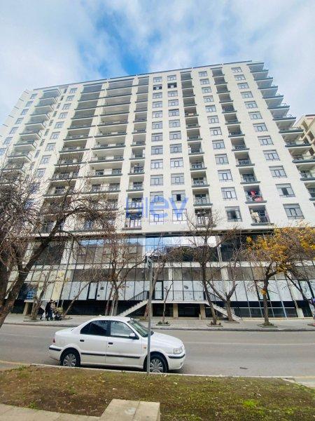 Satış 3 otaqlı Yeni Tikili bina evi  135m², Bakı