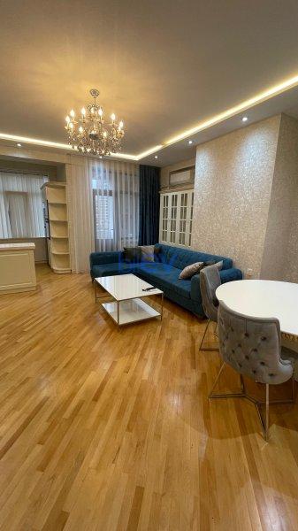 Aylıq Kirayə 3 otaqlı Yeni Tikili bina evi  100m², Bakı