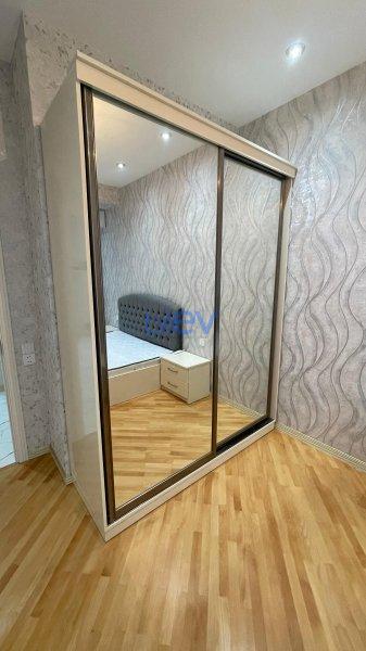 Aylıq Kirayə 3 otaqlı Yeni Tikili bina evi  100m², Bakı