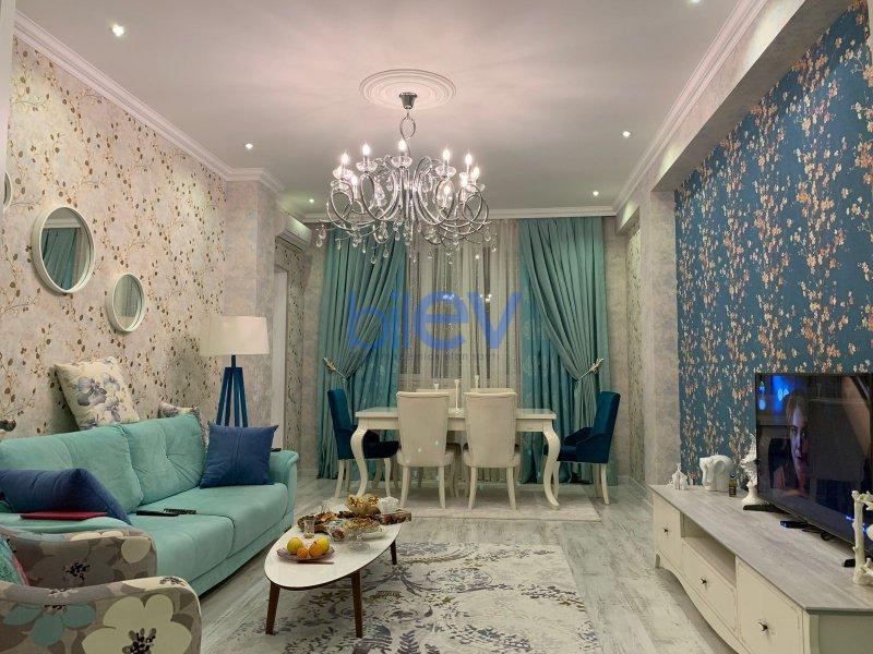 Satış 3 otaqlı Yeni Tikili bina evi  135m², Bakı