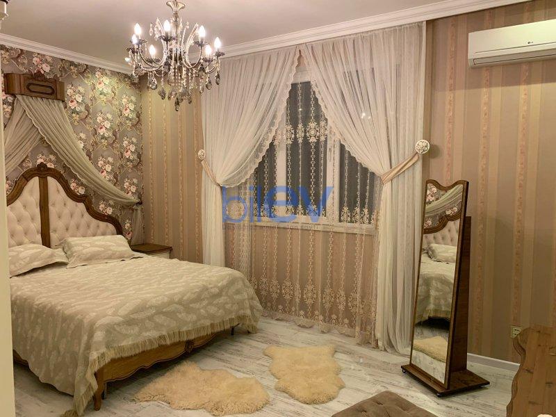 Satış 3 otaqlı Yeni Tikili bina evi  135m², Bakı