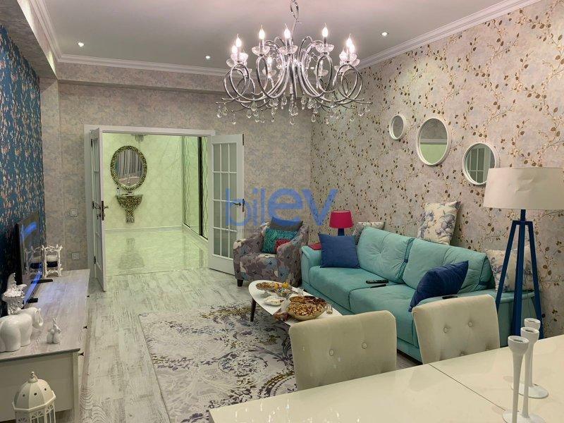 Satış 3 otaqlı Yeni Tikili bina evi  135m², Bakı