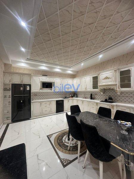 Satılır 6 otaqlı Həyət evi  255m², Bakı