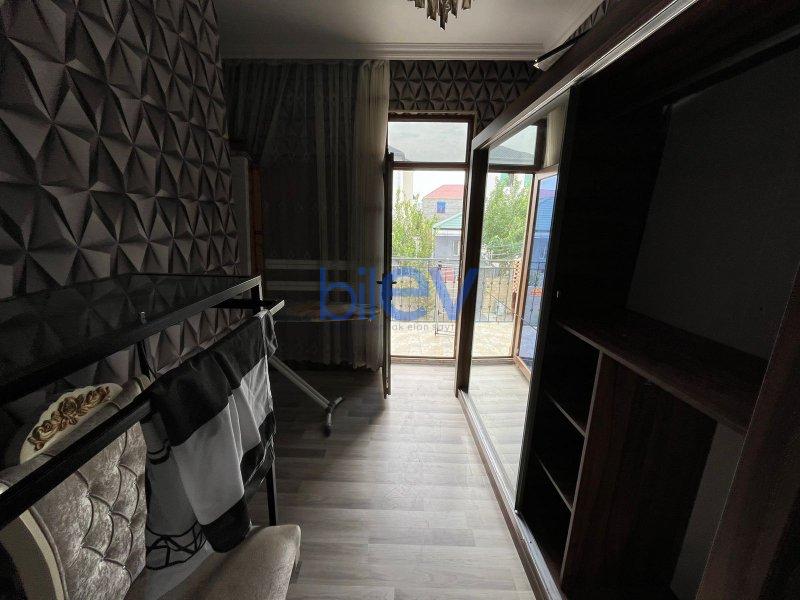 Satılır 5 otaqlı Həyət evi  180m², Bakı
