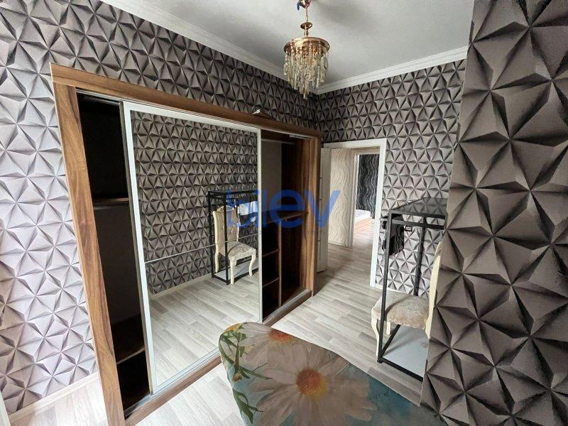 Satılır 5 otaqlı Həyət evi  180m², Bakı