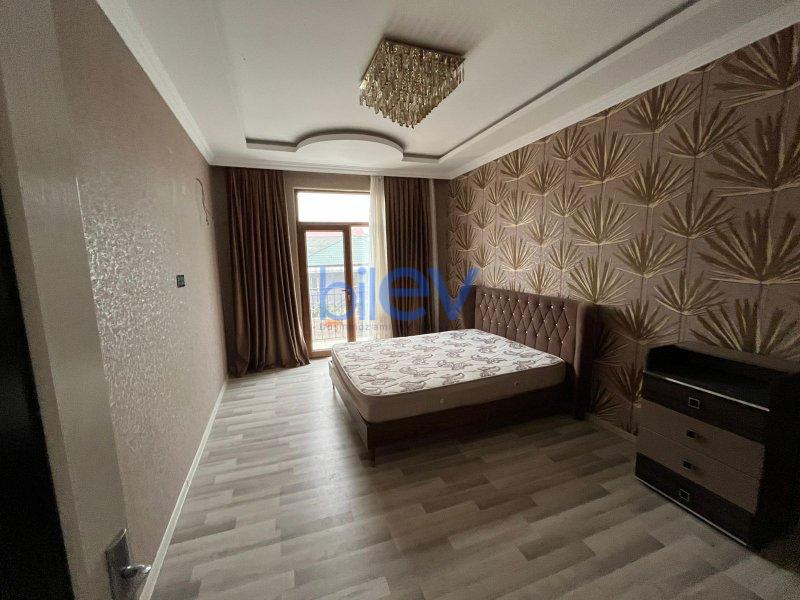 Satılır 5 otaqlı Həyət evi  180m², Bakı