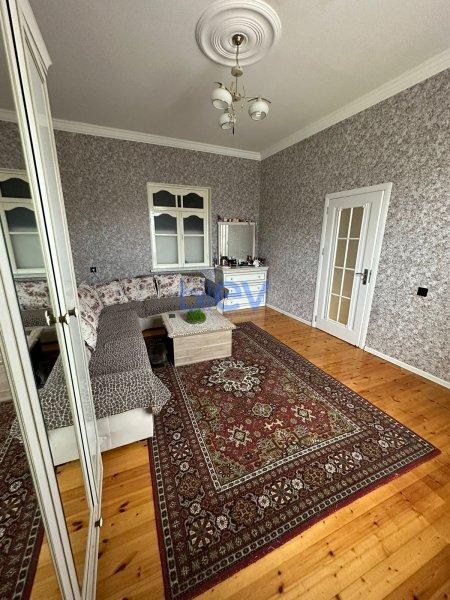 Satılır 4 otaqlı Həyət evi  120m², Bakı
