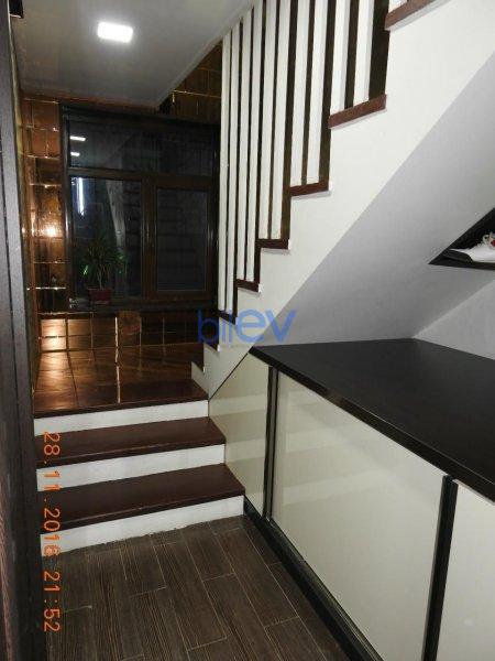 Satılır 9 otaqlı Həyət evi  525m², Bakı