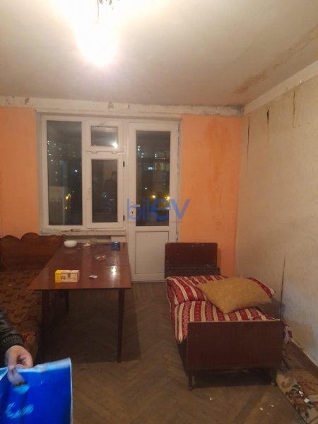 Satış 2 otaqlı Köhnə Tikili bina evi  60m², Bakı