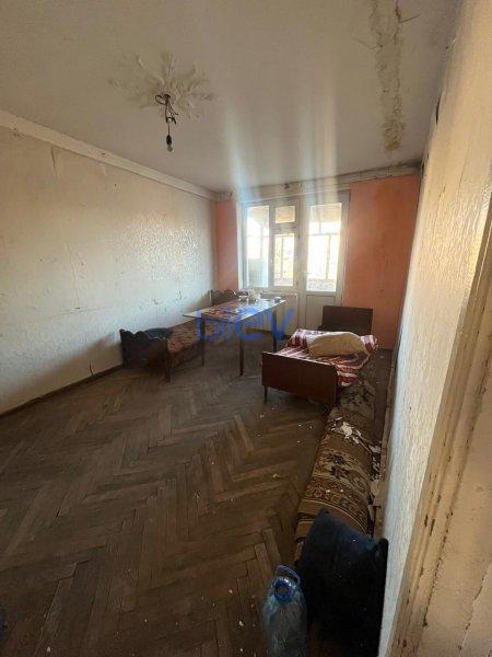 Satış 2 otaqlı Köhnə Tikili bina evi  60m², Bakı