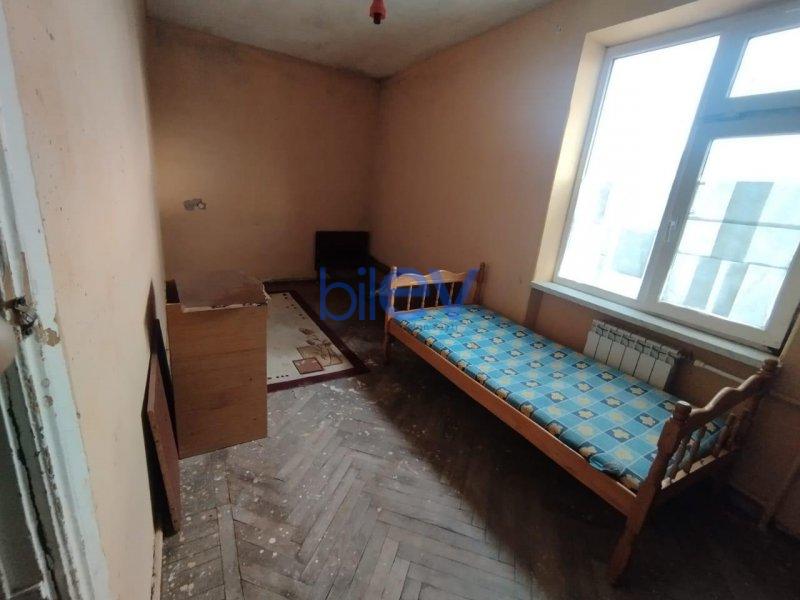 Satış 2 otaqlı Köhnə Tikili bina evi  60m², Bakı