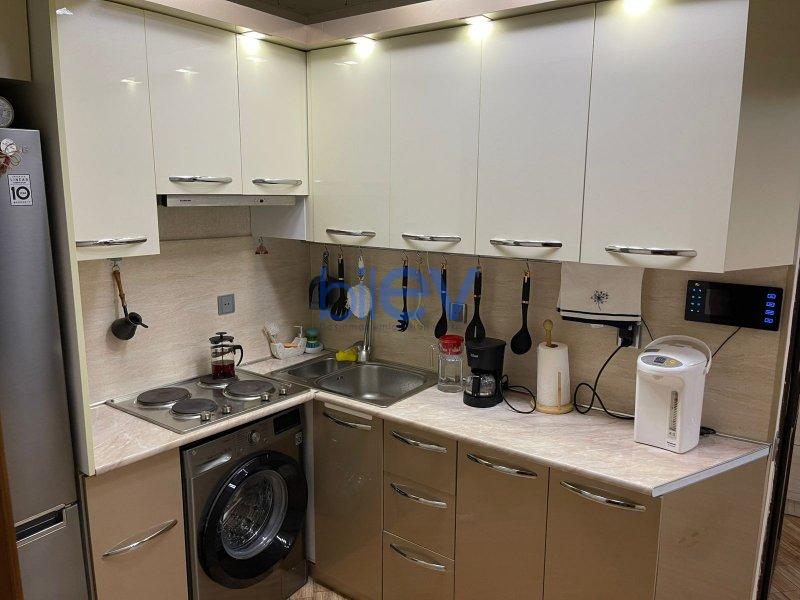 Satılır 2 otaqlı Yeni Tikili  58m², Bakı