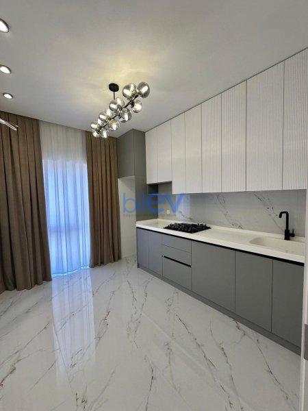 Satış 3 otaqlı Yeni Tikili bina evi  90m², Bakı