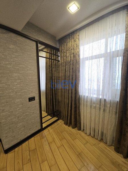 Aylıq Kirayə 3 otaqlı Yeni Tikili bina evi  85m², Bakı