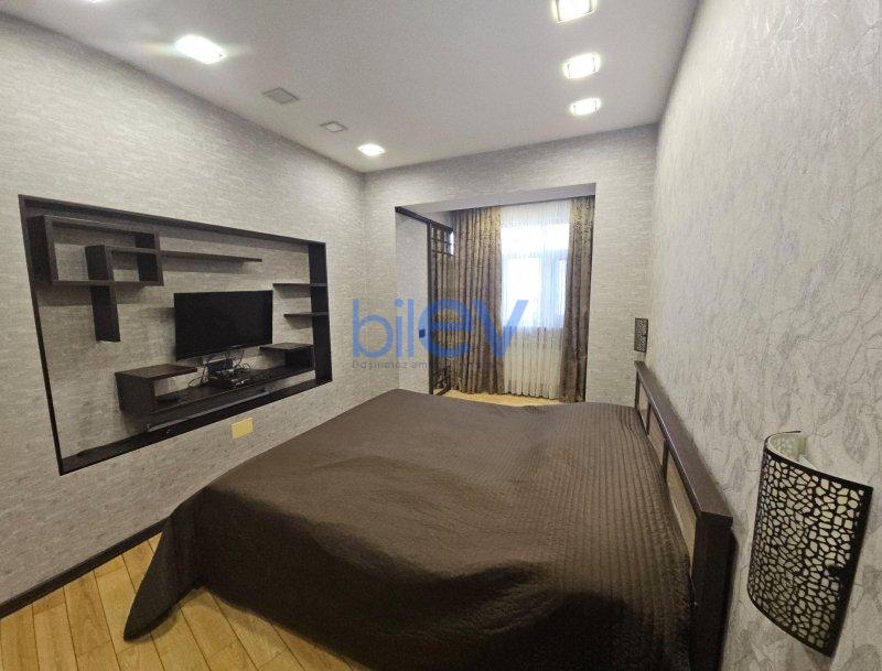 Aylıq Kirayə 3 otaqlı Yeni Tikili bina evi  85m², Bakı