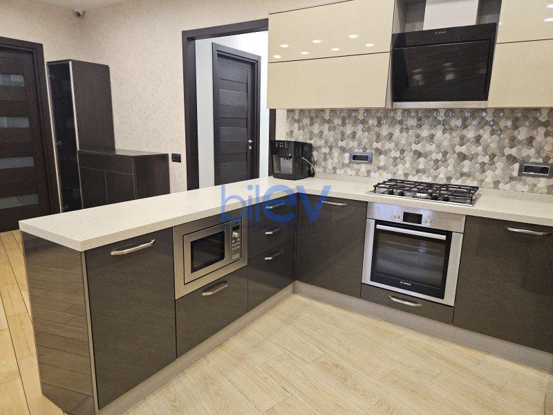 Aylıq Kirayə 3 otaqlı Yeni Tikili bina evi  85m², Bakı