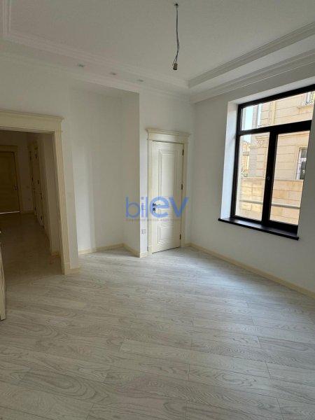 Satılır 6 otaqlı Həyət evi  276m², Bakı