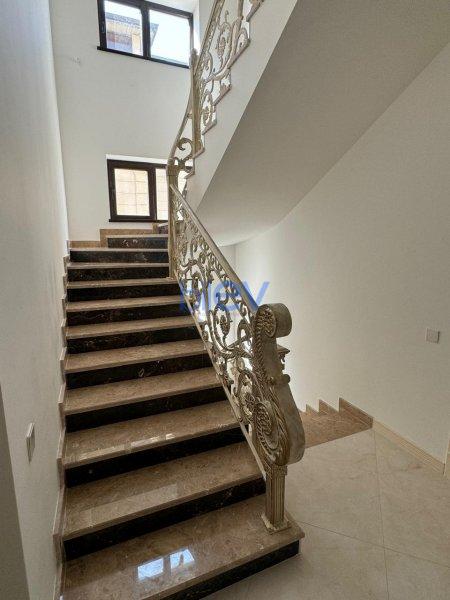 Satılır 6 otaqlı Həyət evi  276m², Bakı