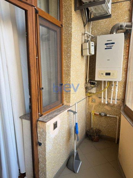 Aylıq Kirayə 2 otaqlı Yeni Tikili bina evi  65.00m², Bakı