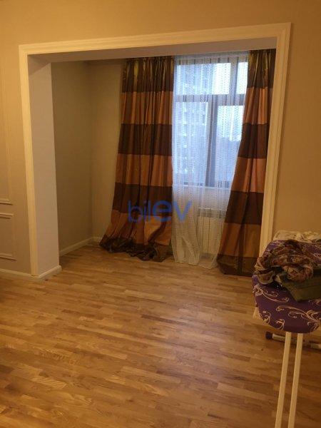 Aylıq Kirayə 3 otaqlı Yeni Tikili bina evi  85m², Bakı