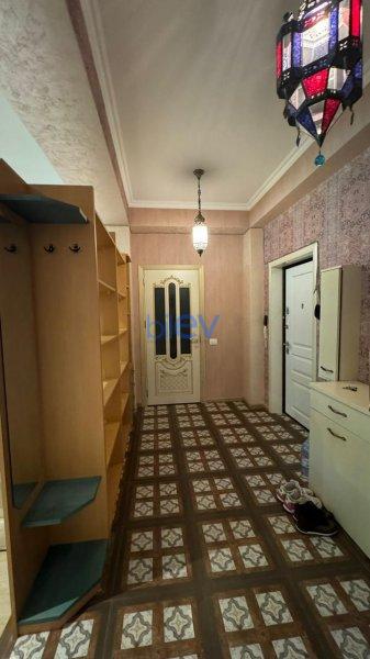 Aylıq Kirayə 2 otaqlı Yeni Tikili bina evi  87m², Bakı