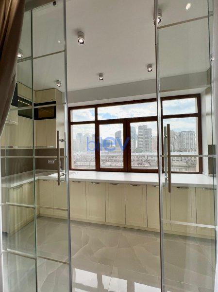 Satış 3 otaqlı Yeni Tikili bina evi  108m², Bakı