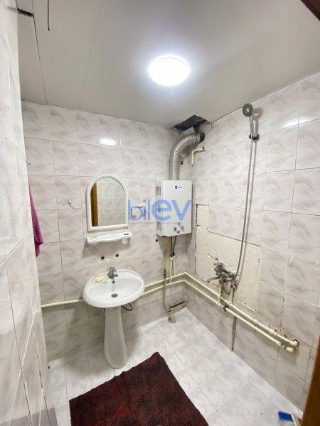 Aylıq Kirayə 2 otaqlı Köhnə Tikili bina evi  65m², Bakı