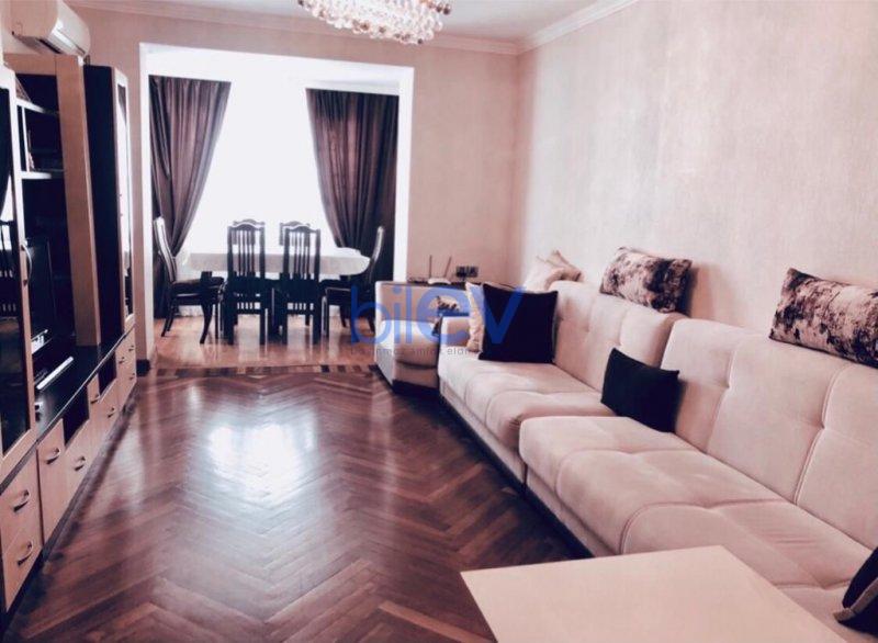 Satış 3 otaqlı Köhnə Tikili bina evi  62m², Bakı