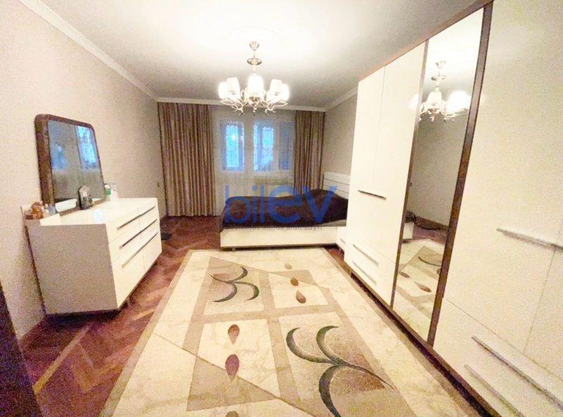 Satış 3 otaqlı Köhnə Tikili bina evi  62m², Bakı