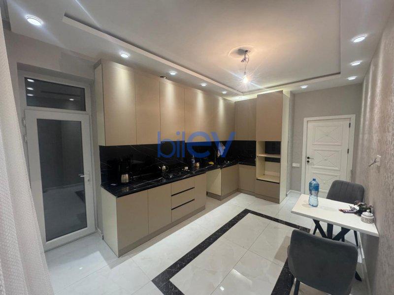 Satış 4 otaqlı Yeni Tikili bina evi  140m², Bakı