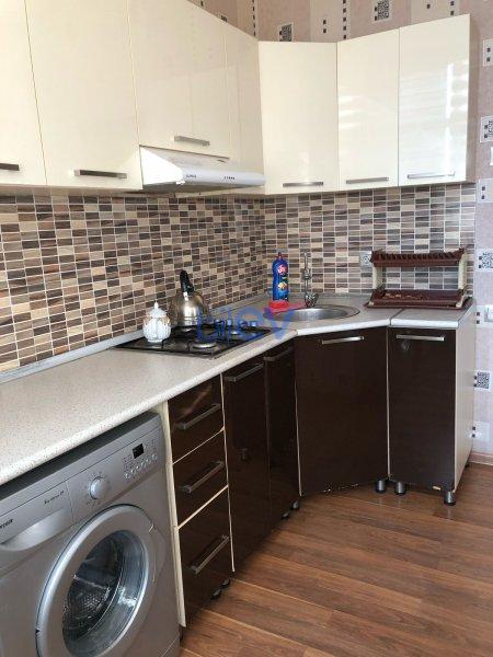 Aylıq Kirayə 3 otaqlı Yeni Tikili bina evi  80m², Bakı